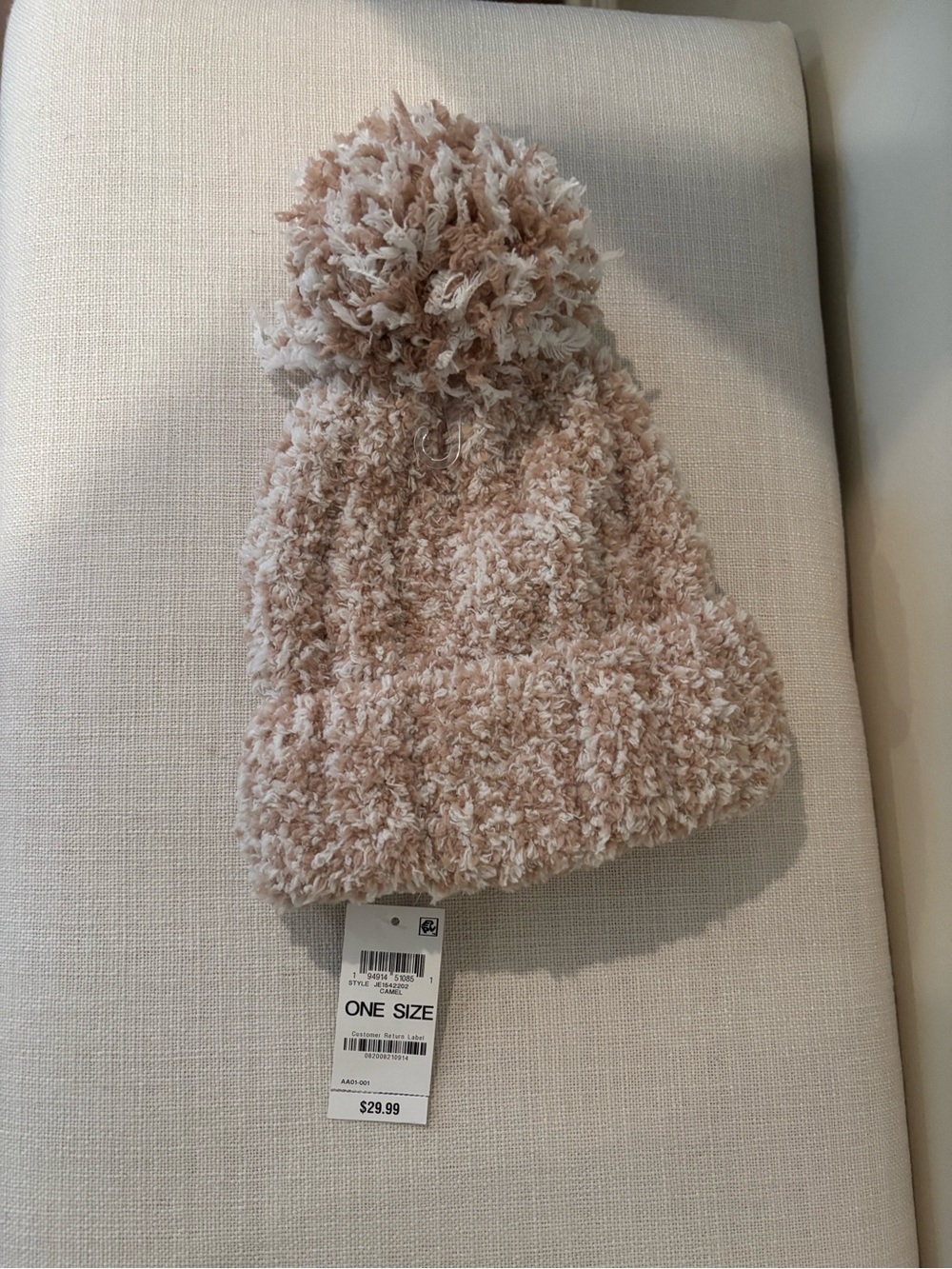 Cozy Pom-Pom Beanie - One Size - Beige